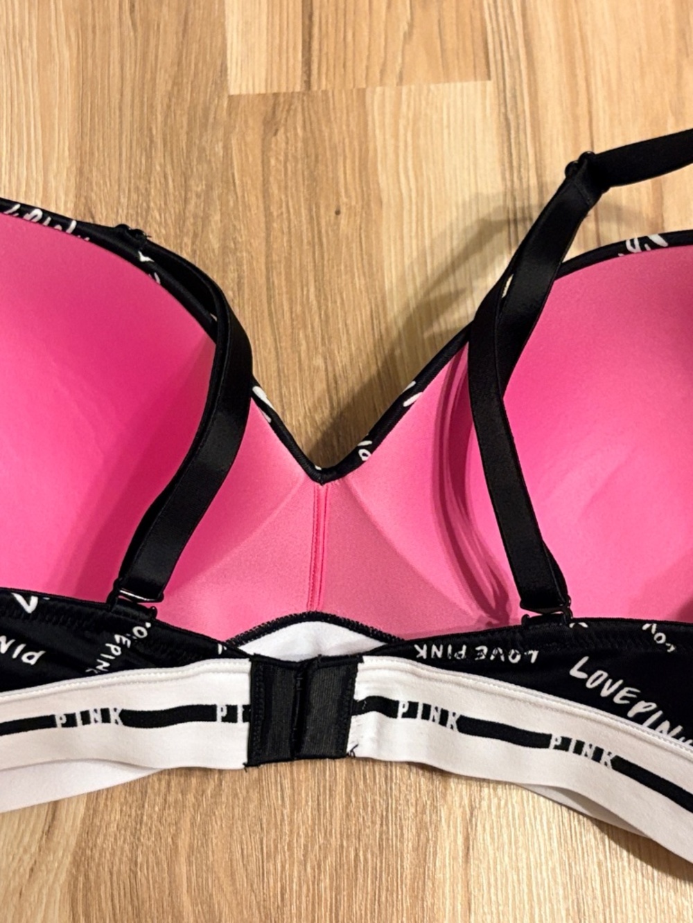 Victoria's Secret PINK Bra. - Picture 2 of 3